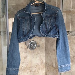 Crop denim jacket